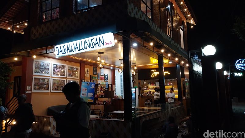 Suasana di Rumah Kopi Jagawalungan.