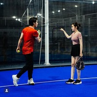 Pasangan baru El dan Syifa Hadju juga makin sering terlihat bersama. Sebelumnya Syifa bersama Alyssa Daguise juga sempat menonton Al dan El saat manggung di sebuah acara konser musik. Foto: Instagram/@alghazali7/@elelrumi