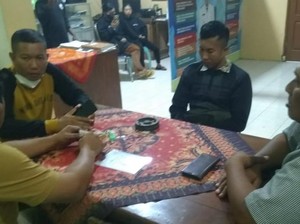 Bank Titil di Probolinggo Hampir Dimassa Usai Cium Remaja Saat Nagih
