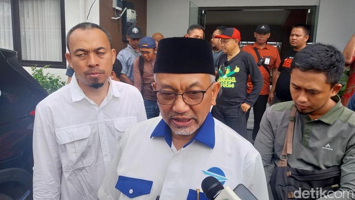 Cagub Jabar Ahmad Syaikhu.