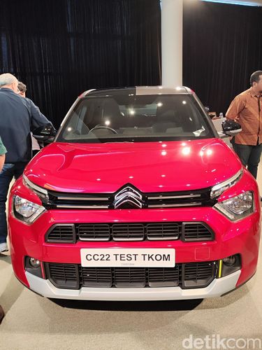 Mockup Citroen Basalt di Paris, Perancis.