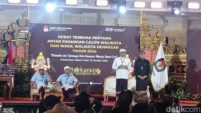 Debat Pilwalkot Denpasar 2024 di Hotel Prama, Sanur, Sabtu (19/10/2024). (Ni Made Lastri Karsiani Putri-detikBali)