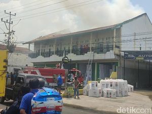 Gudang Logistik KPU Lubuklinggau Terbakar