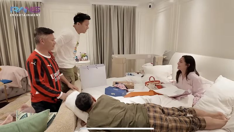 Hadiah Anniversary Raffi Ahmad dan Nagita Slavina