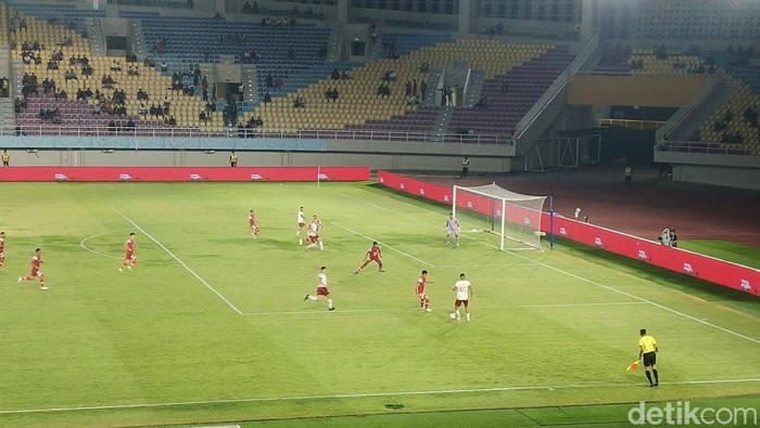 Laga Persis Solo melawan Borneo FC di di Stadion Manahan Solo, Sabtu (19/10/2024).