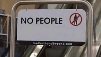 Papan yang bikin orang introvert auto pengin beli. Foto: introvertmojo via Bored Panda
