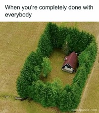 Meme berikut ini bakal bikin kaum introvert merasa terpanggil. Mana yang paling iya lagi buat kamu?