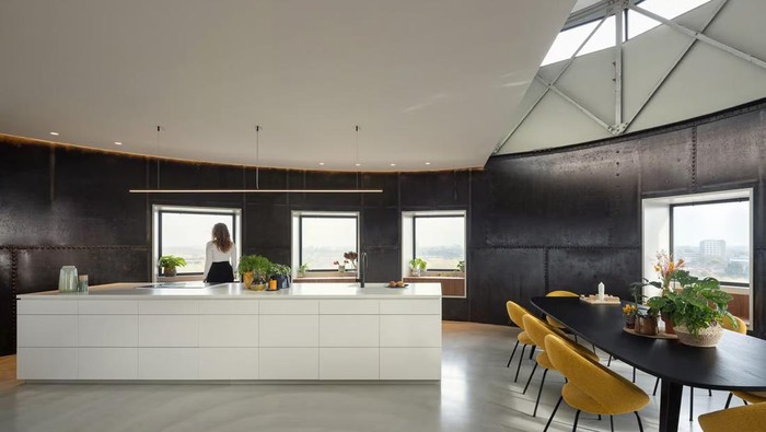 Menara air di Belanda yang diubah menjadi apartemen modern.