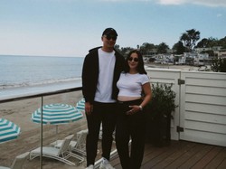 8 Foto Nikita Willy Rayakan Anniversary Pernikahan ke-4 di Hotel Mewah AS