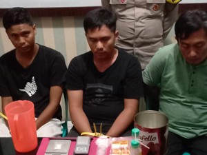 Pecatan Bintara Polisi di Inhu Ditangkap Jual Sabu, Ditemukan Baju Pangkat AKBP