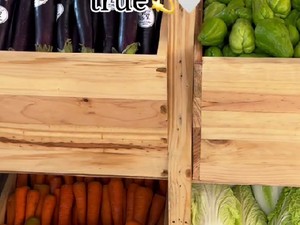 Pernikahan Viral, Tamu Undangan Bebas Ambil Souvenir Sayuran Segar