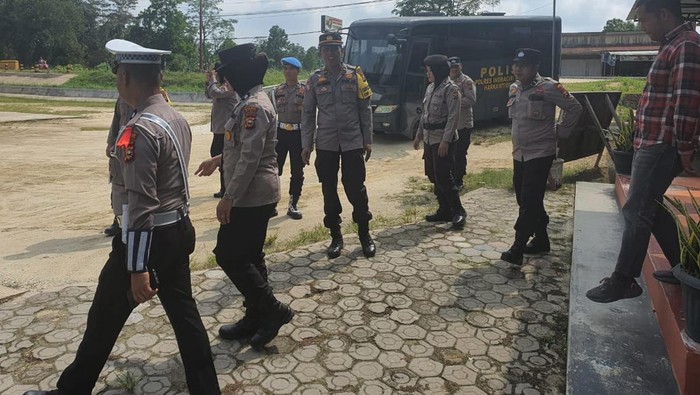 Personel Polres Inhu saat gelar patroli. (Dok Polres Inhu)