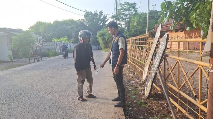 Polisi bersama korban mendatangi lokasi pembegalan