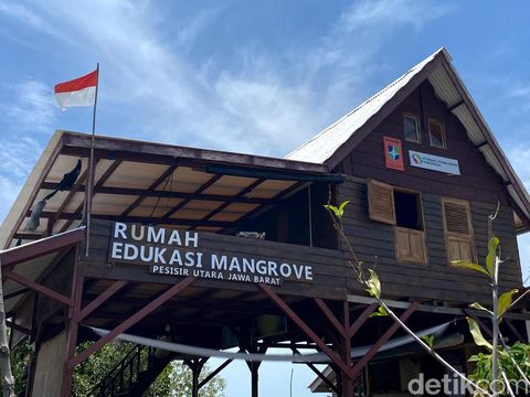 Potret abrasi di Desa Mayangan, Legonkulon, Subang