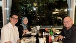 Potret Irish Bella Saat Asyik Makan BBQ hingga Masak di Dapur