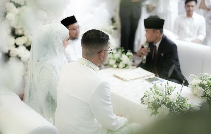 Potret Irish Bella Saat Asyik Makan BBQ hingga Masak di Dapur Potret Irish Bella Saat Asyik Makan BBQ hingga Masak di Dapur