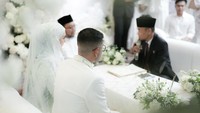 Kabar pernikahan Irish Bella dengan Haldy Sabri mengejutkan banyak orang. Irish menunjukkan foto akad nikah mereka yang digelar pada 19 Oktober 2024. Foto: instagram @_irishbella_