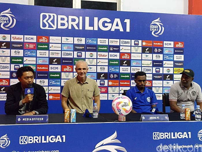 Press conference Arema FC