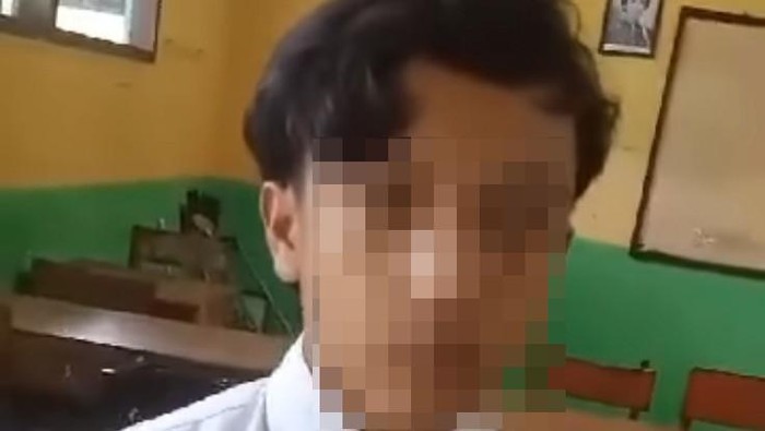 Siswa yang viral bantah guru saat ditanya PR. Ternyata siswa di SMP Negeri Pasuruan.