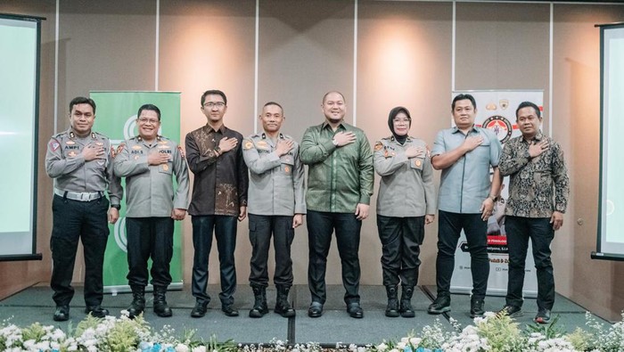 SSDM Polri melalui Biro Psikologi menandatangani perjanjian kerja sama dengan PT Grab Teknologi Indonesia. (dok Istimewa).