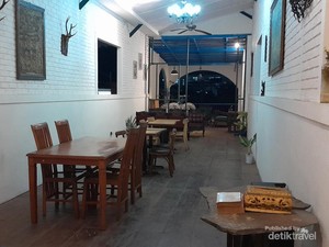 Akhir Pekan di Bandung, Ngopi di Kedai yang Ramah Lingkungan
