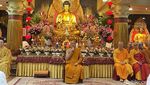 5 Ribu Umat Buddha Rayakan Kathina di Wihara Ekayana Arama