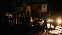 Pemadaman listrik nasional yang belum pernah terjadi sebelumnya ini merupakan pukulan terbaru bagi negara berpenduduk 10 juta orang itu, yang telah menderita kekurangan makanan, obat-obatan, dan bahan bakar yang dramatis. Jaringan listrik Kuba pertama kali padam sekitar tengah hari pada hari Jumat (18/10) setelah salah satu pembangkit listrik terbesar di pulau itu berhenti beroperasi.  