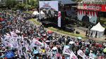 Antusias Warga Nonton Bareng Pelantikan Prabowo-Gibran di Bundaran HI