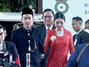 Gibran Pakai Beskap Betawi untuk Dilantik Jadi Wapres RI 2024-2029
