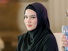 Davina Karamoy Ingin Khatam Al-Quran di Ramadan Ini Davina Karamoy Ingin Khatam Al-Quran di Ramadan Ini