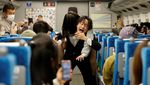 Horor! Saat Para Zombie Membajak Kereta Cepat Jepang Shinkansen