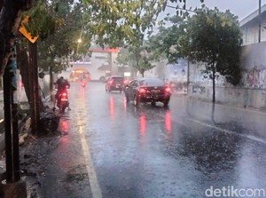 Masuk Kemarau tapi Masih Sering Hujan, Ini 3 Penyebab Utamanya di Jatim