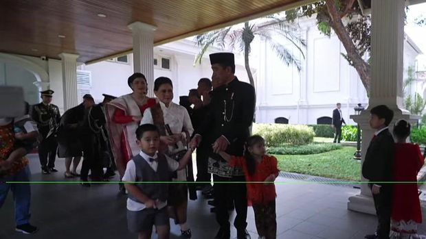Jokowi bareng keluarga ke MPR (dok. YouTube Setpres)