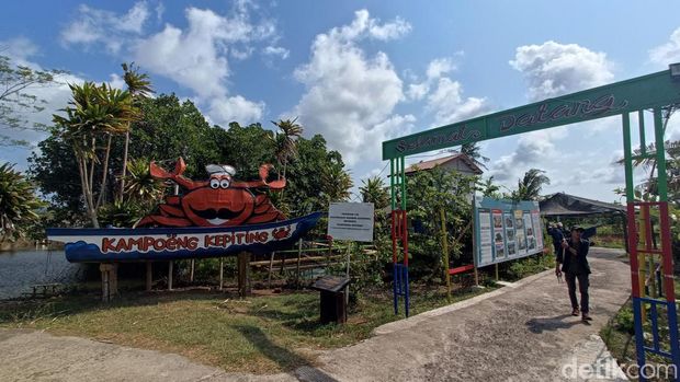 Kepiting tulang lunak, hidangan yang jadi primadona di Kutawaru, Cilacap. Foto diambil Sabtu (19/10/2024).