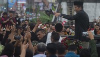 Joko Widodo resmi purna tugas dari Presiden Indonesia dan kembali pulang ke Solo. 