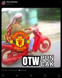 Manchester United mengakhiri puasa kemenangan di Liga Inggris. Mereke berhasil menang 2-1 dari Brentford. Berikut sederet meme kemenangannya.