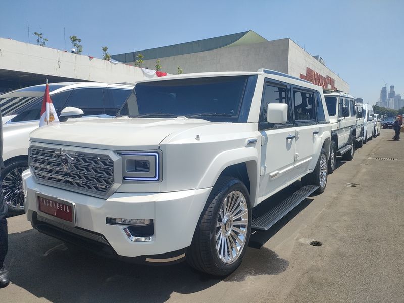 Mobil putih 'Indonesia 1' yang akan ditumpangi Prabowo (Dwi/detikcom)