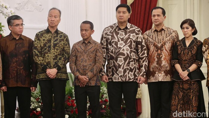 Pengumuman kabinet pemerintahan Prabowo-Gibran dilakukan di Istana Kepresidenan Jakarta, Minggu (20/10/2024) malam.