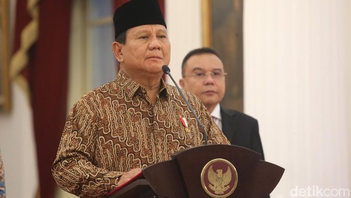 Pengumuman kabinet pemerintahan Prabowo-Gibran dilakukan di Istana Kepresidenan Jakarta, Minggu (20/10/2024) malam.