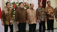 Sebelum pengumuman para menteri dan wakil menteri oleh Prabowo malam ini, para calon telah datang ke Istana Negara. Mereka mulai datang sejak pukul 19.15 WIB.