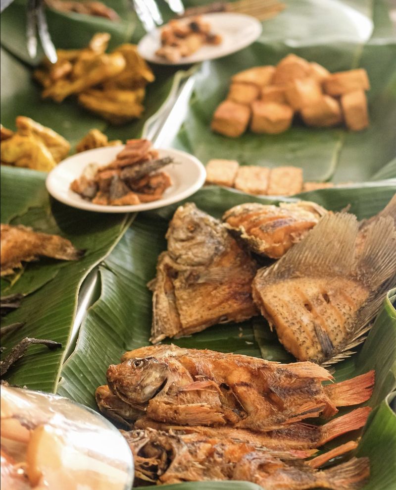 Ngeunah! 5 Rumah Makan Sunda di Tangerang Buat Kulineran Bareng Keluarga