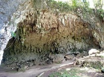 Menjelajahi Liang Bua, Situs Bersejarah Manusia Hobbit di NTT