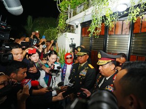 Panglima TNI dan Kapolri Diperintah Presiden Prabowo Antar Jokowi Sampai Solo