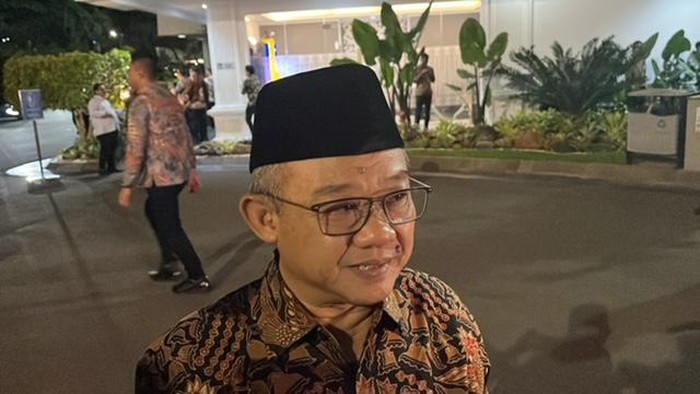 Para calon menteri dan wamen mulai berdatangan ke Istana (Eva/detikcom)