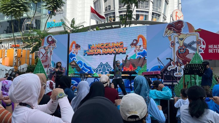 Pesta rakyat memeriahkan pelantikan Prabowo-Gibran
