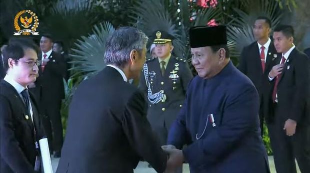 Prabowo sambut pemimpin negara di MPR. (Dok. screenshot YouTube MPR)