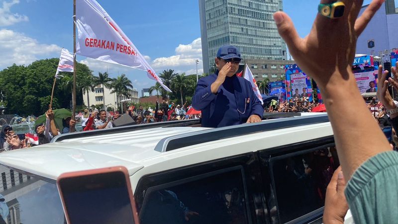 Prabowo sapa warga (Wildan/detikcom)