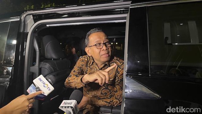 Pratikno tiba di Istana Negara