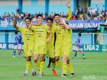 Hajar Persiku 5-0, PSIM Jogja ke Puncak Klasemen