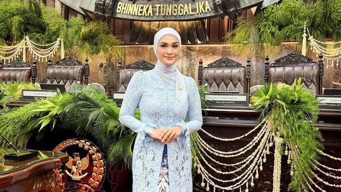 Putri Zulhas usai acara pelantikan Presiden dan Wapres, Prabowo dan Gibran, di Gedung MPR RI.